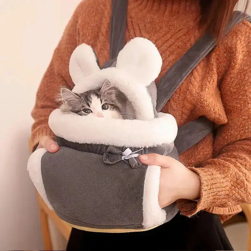 Cozy Kitty Cat Hanging Chest Bag